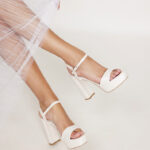 נעל עקב ערב Rene 4 קרם לבן 2 נעל עקב ערב Rene 4 קרם לבן 2