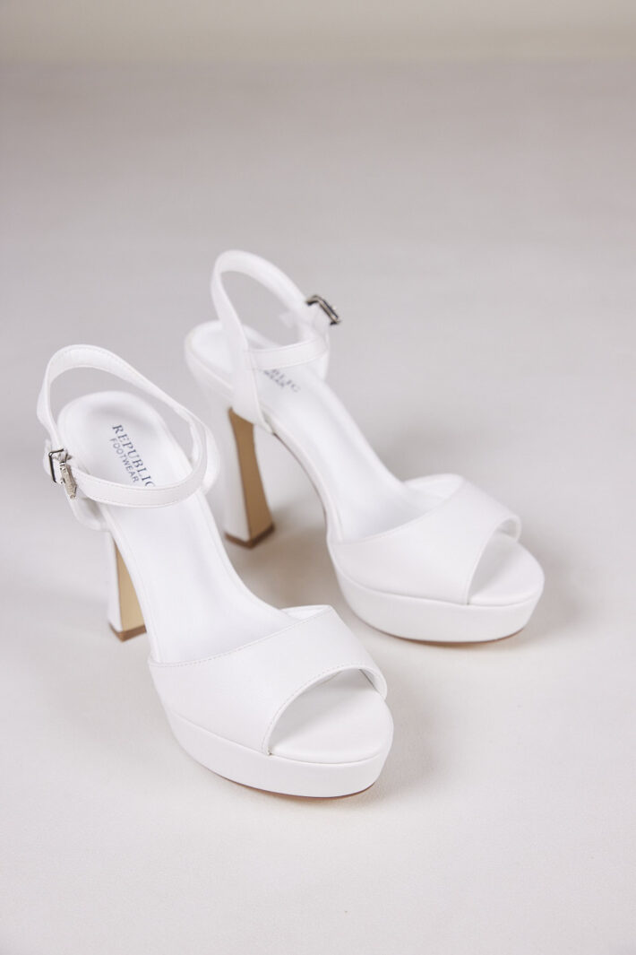 Robin 1 נעל עקב ערב לבן