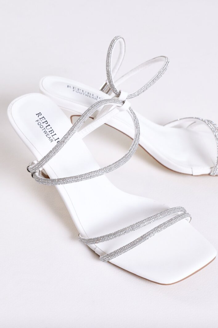 Laura 7 לבן יהלום