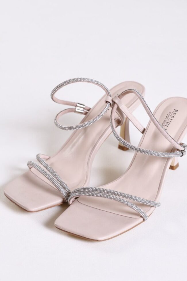 Laura 7 ניוד יהלום