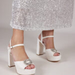 Rene 6 נעל עקב ערב לבן Rene 6 נעל עקב ערב לבן