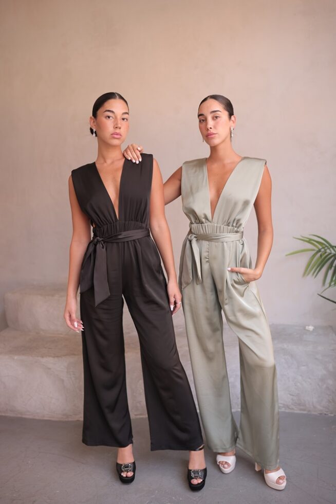 אוברול ערב גרין ירוק מנטה ושחור 1 אוברול ערב גרין ירוק מנטה ושחור 1