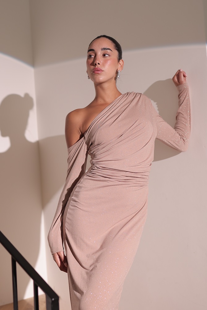 שמלת ערב מידי ארי ורוד עתיק