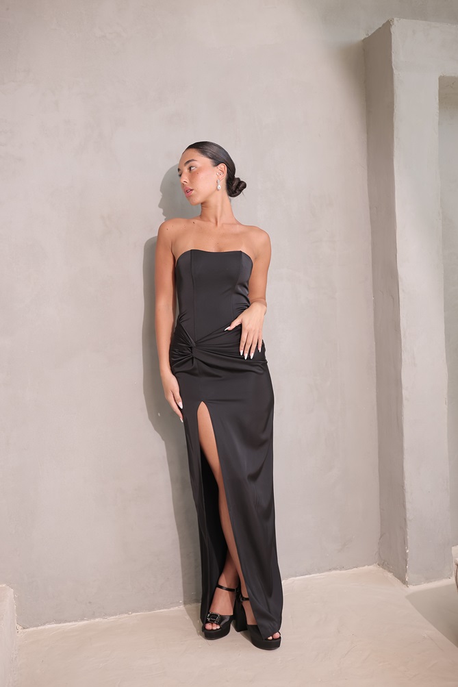 שמלת ערב מקסי לארה שחור 1 שמלת ערב מקסי לארה שחור 1