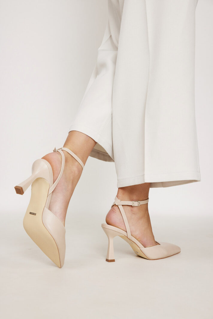 Lauren 1 ניוד 2 Lauren 1 ניוד 2