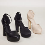 Naya שחור לאקה