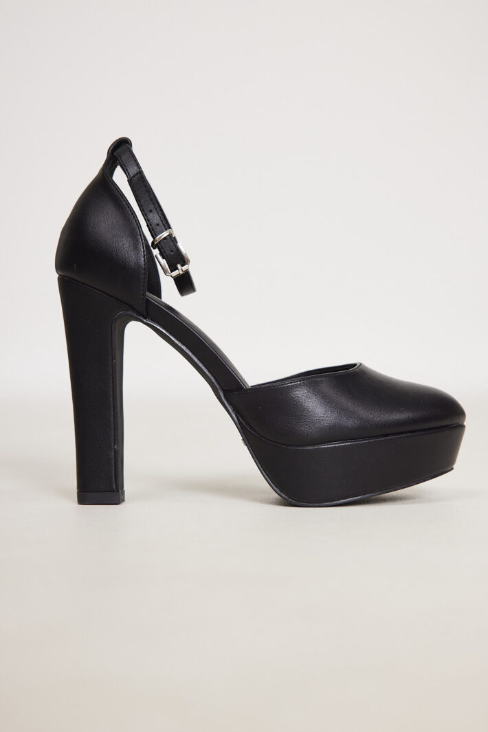 Naya שחור לאקה 3