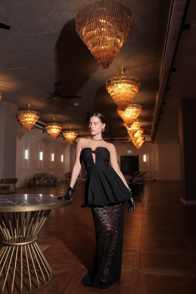 שמלת ערב מקסי שילוב תחרה אגם שחור 3