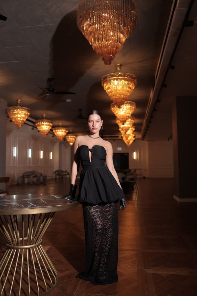 שמלת ערב מקסי שילוב תחרה אגם שחור 5