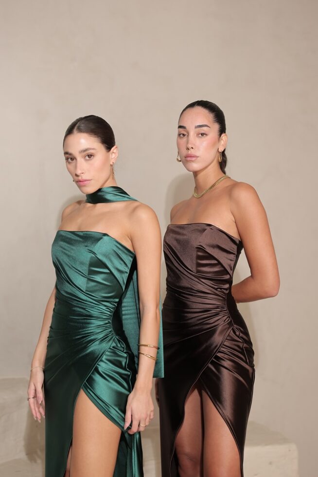 שמלת ערב מקסי קיי חום ירוק בקבוק שמלת ערב מקסי קיי חום ירוק בקבוק