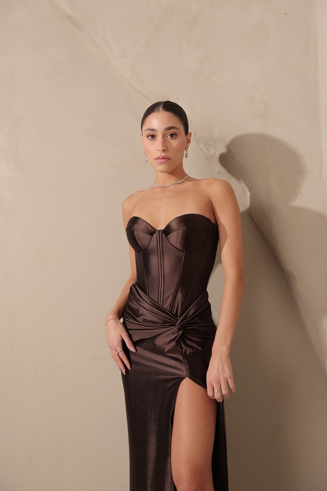 ששמלת ערב מקסי עמנואל חום