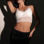 גוזיית תחרה לבן גוזיית תחרה לבן