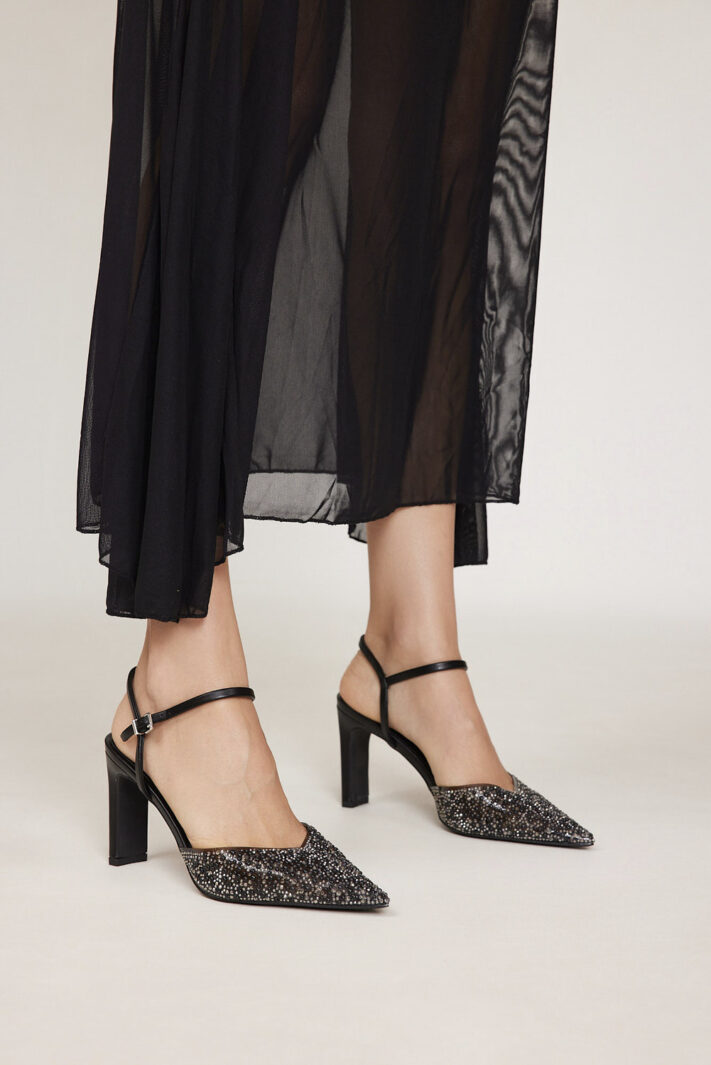 Leslie 11 שחור Leslie 11 שחור