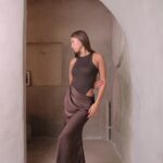 שמלת ערב ג'וסי חום 4