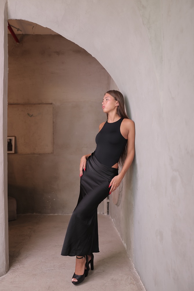 שמלת ערב ג'וסי שחור 4