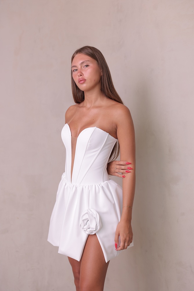 שמלת ערב מיני דדי לבן 2