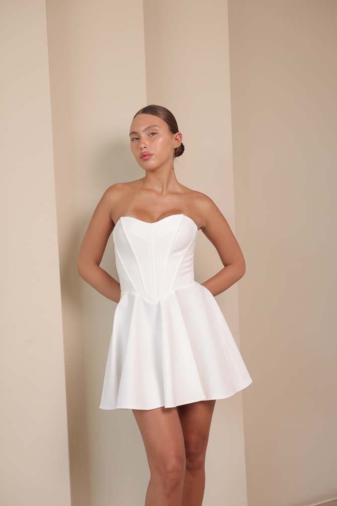 שמלת ערב מיני ונוס לבן 2