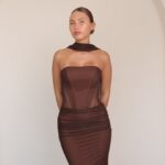 שמלת ערב מקסי ליס חום 2 שמלת ערב מקסי ליס חום 2