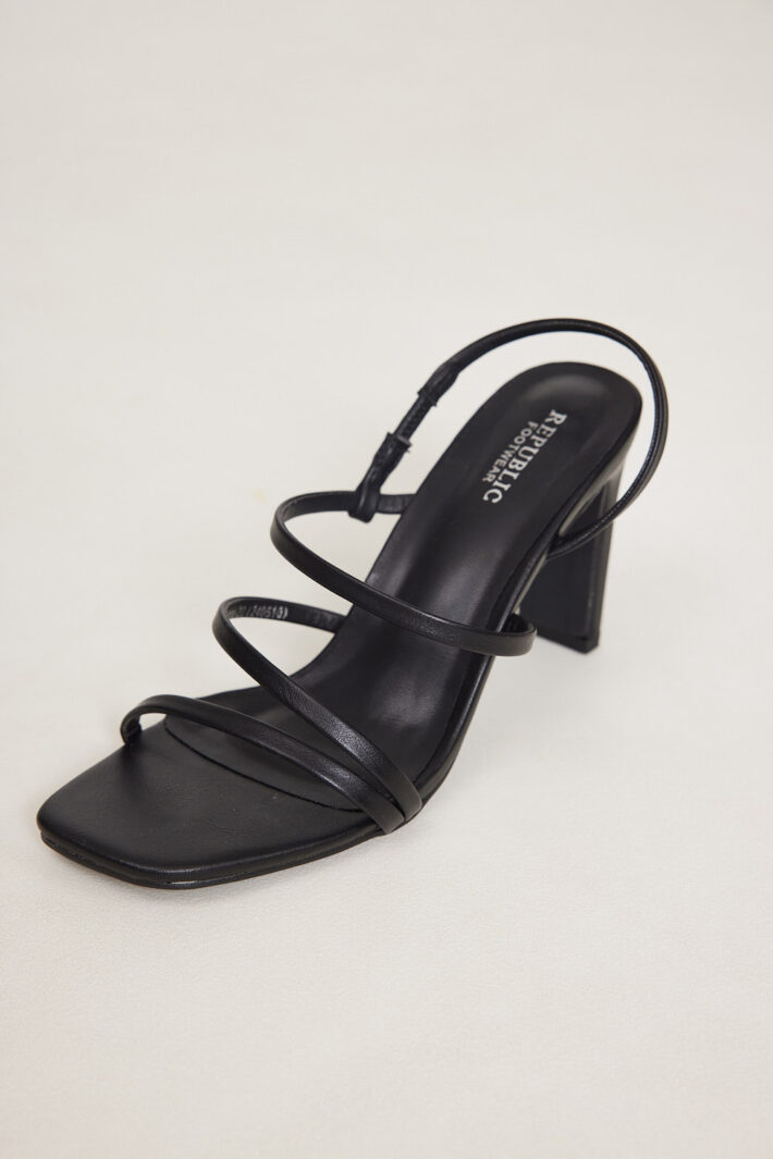 Emmma 20 עקב שחור 1