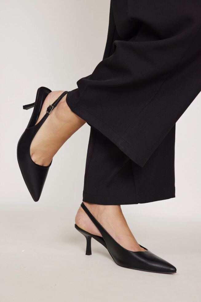 Taylor 5 שחור עור 1