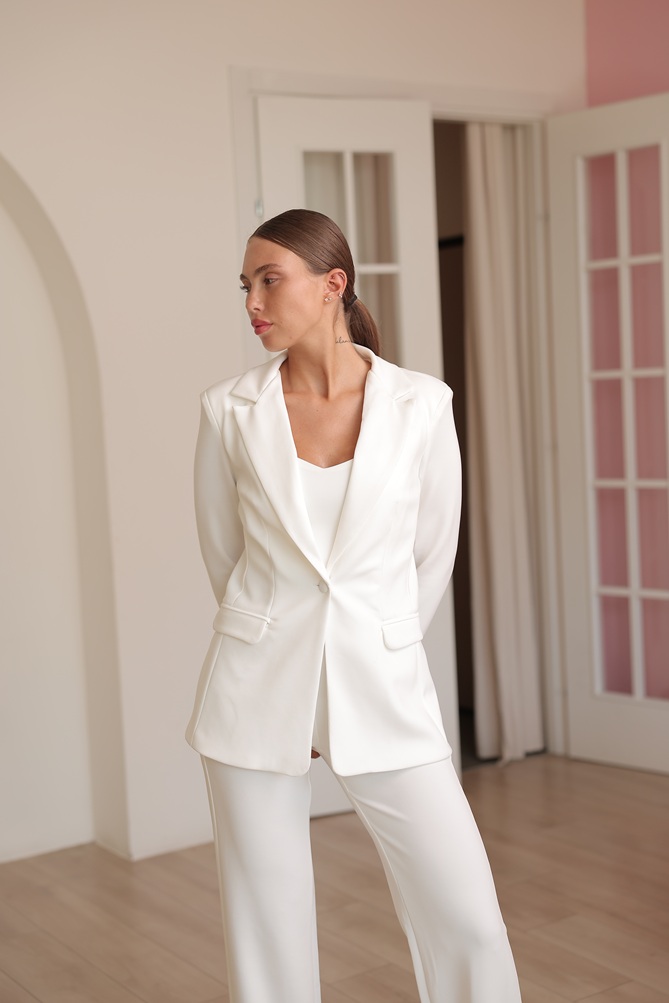 חליפת ערב ארמני לבן 4