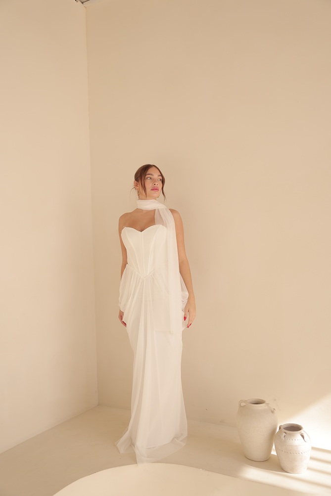 שמלת ערב מקסי אינפינטי לבן 3 שמלת ערב מקסי אינפינטי לבן 3