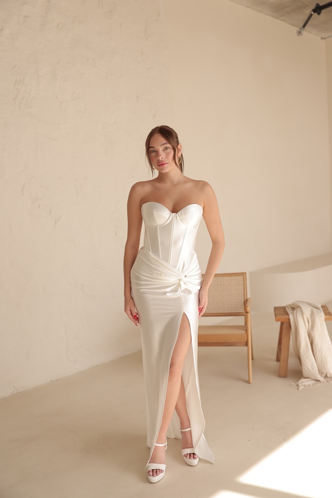 שמלת ערב מקסי עמנואל לבן