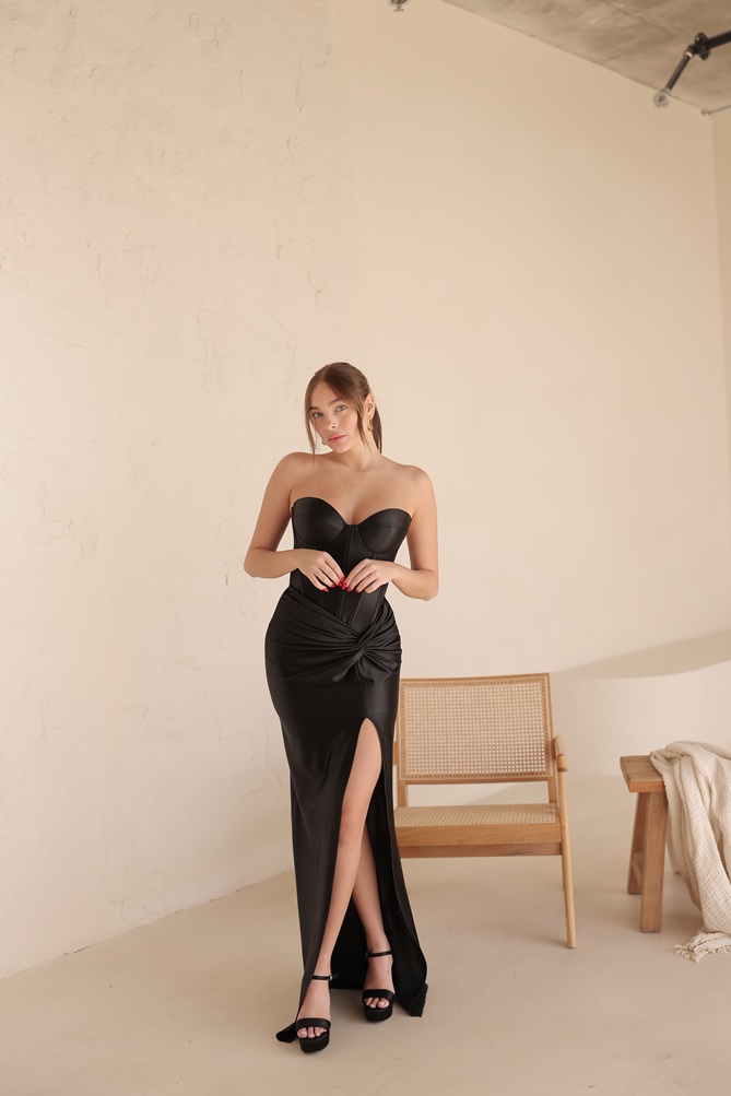 שמלת ערב מקסי עמנואל שחור 1