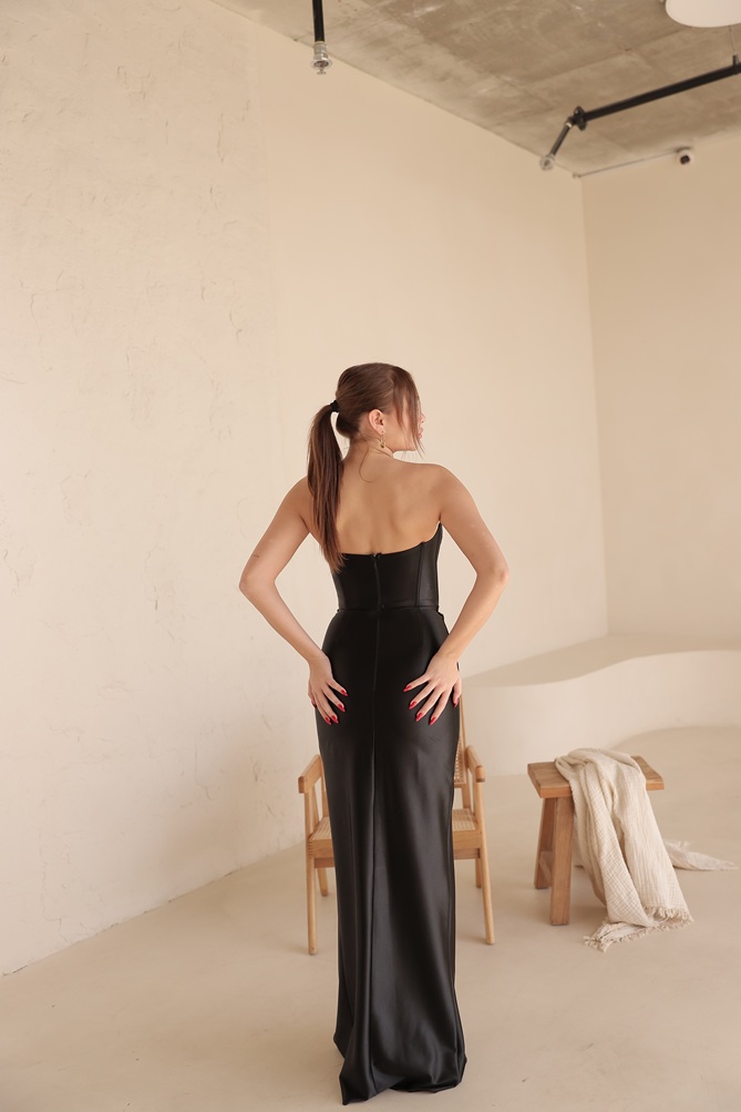 שמלת ערב מקסי עמנואל שחור 3